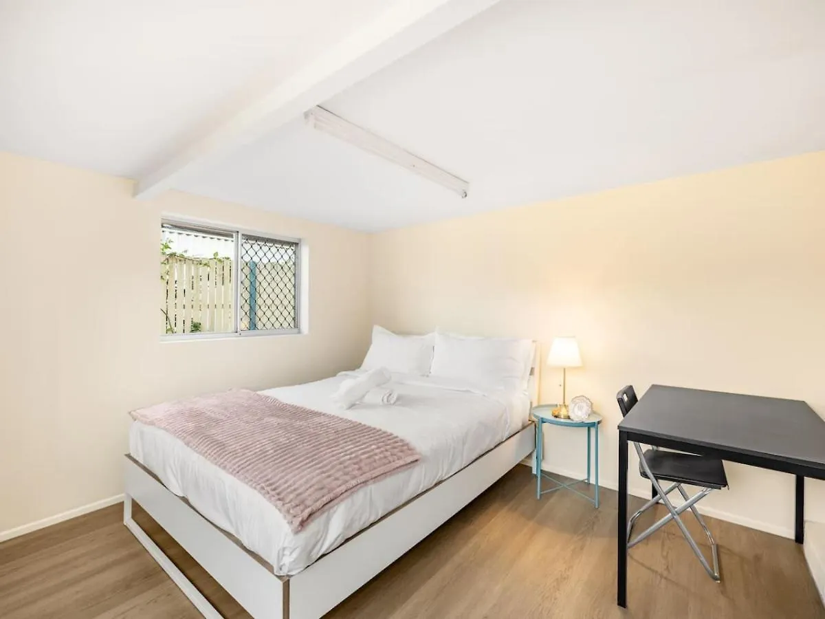 Lovely 2B2B Home Affordable Price Sunnybank Cbd Brisbane